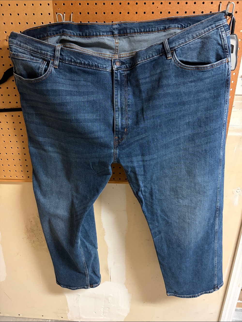 Levi’s Relaxed-Fit Men's Jeans - Classic Blue Wash